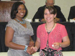 Rachel Benoit (right)